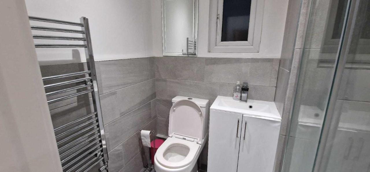Sapphire Strathnairn Apartment Cardiff Buitenkant foto